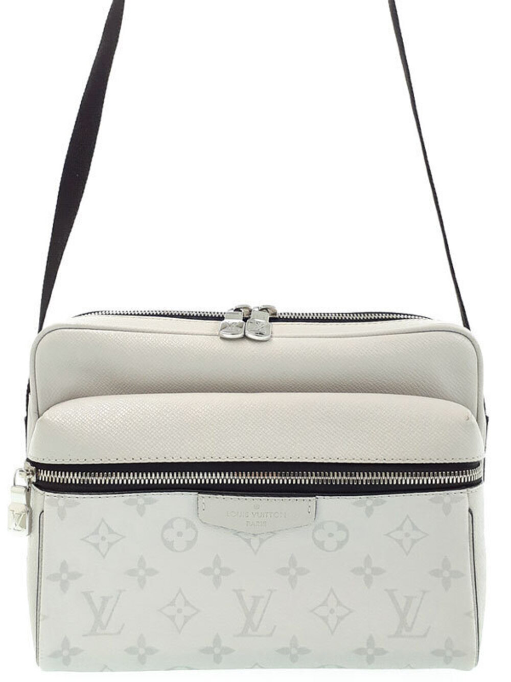 Louis Vuitton Taigarama Outdoor Messenger Shoulder Bag
